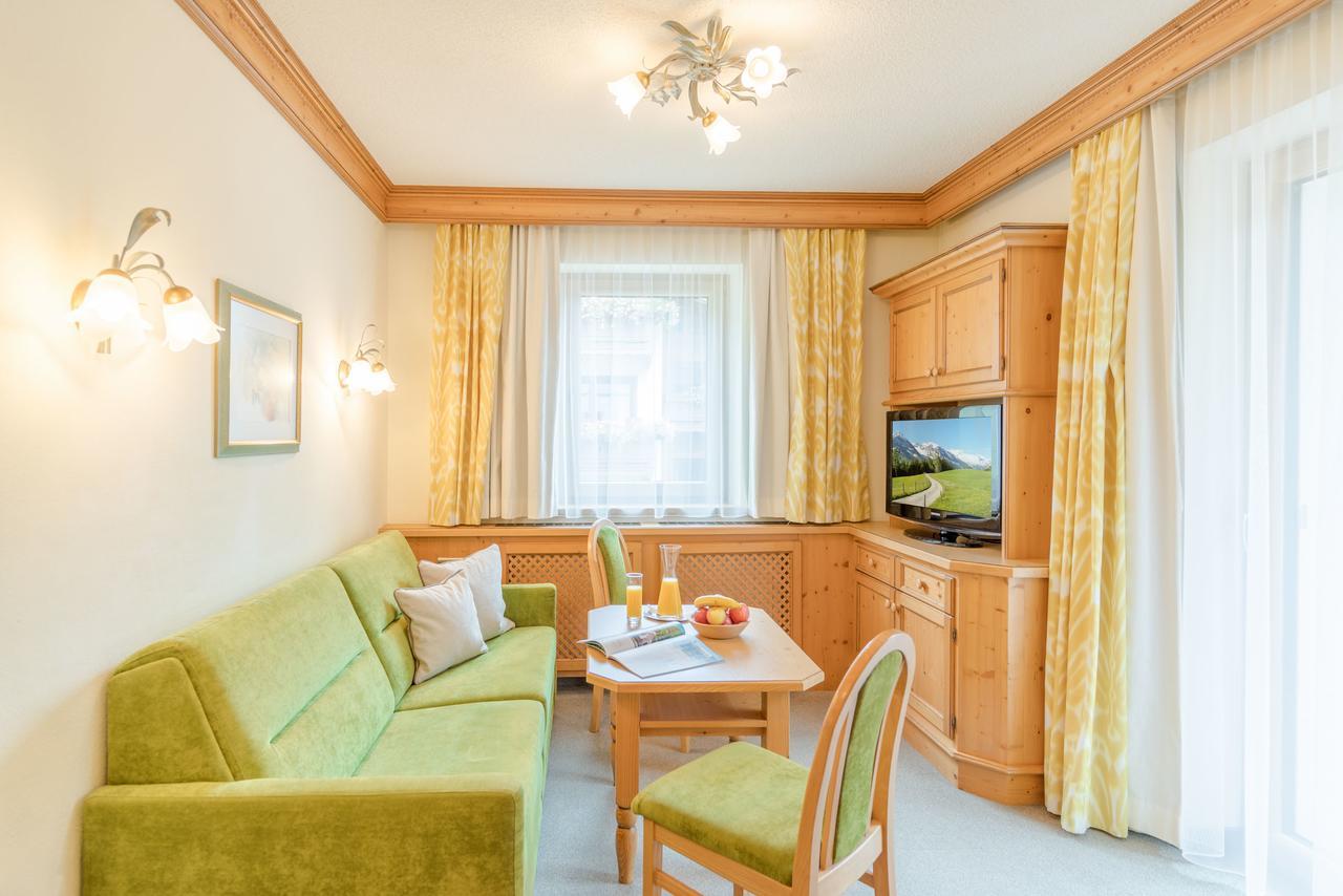Hotel Pension Sonnleiten Тукс Екстериор снимка
