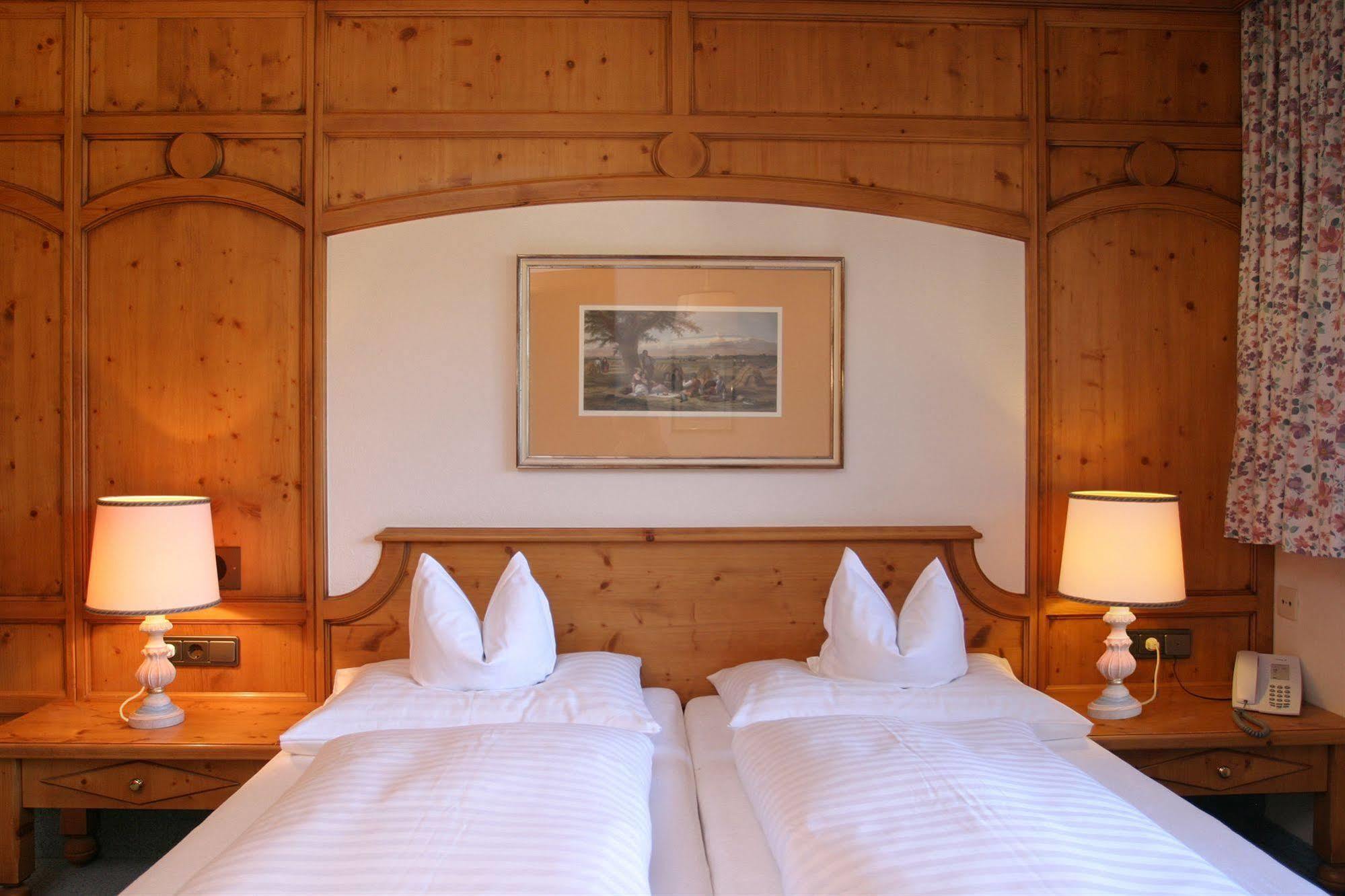 Hotel Pension Sonnleiten Тукс Екстериор снимка